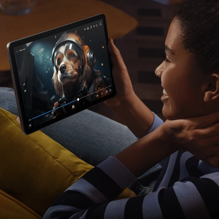 Redmi Pad SE 11-inch, watching a film on the 11-inch display